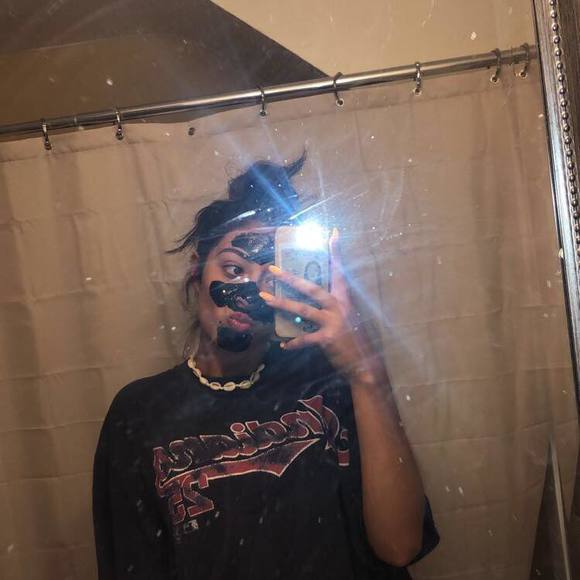 Meet your Posher, Taylor - Picture 1 of 1